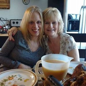 Meet your Posher, Elaine